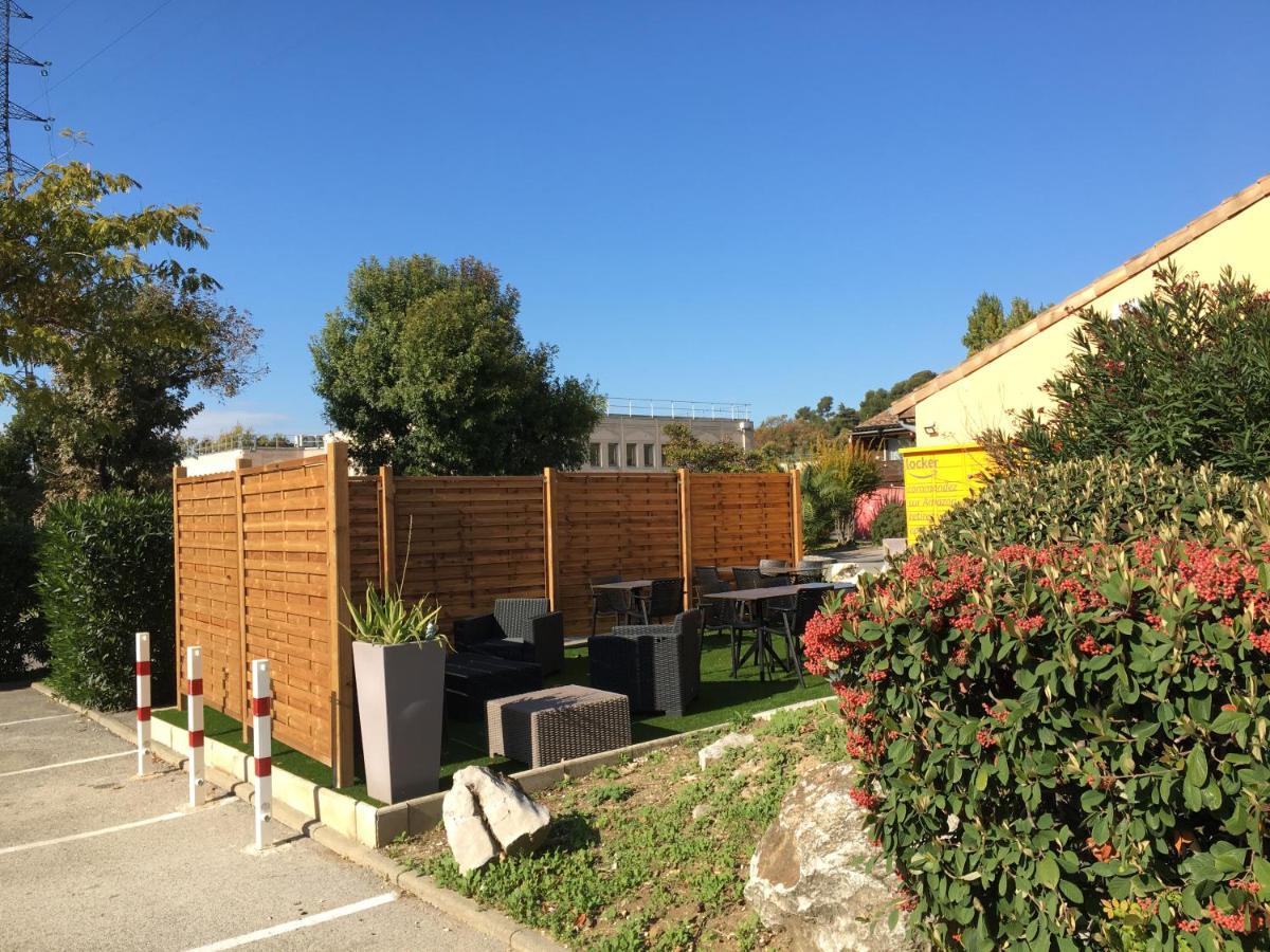 Kyriad Direct Marseille Est La Valentine La Penne-sur-Huveaune Exteriör bild
