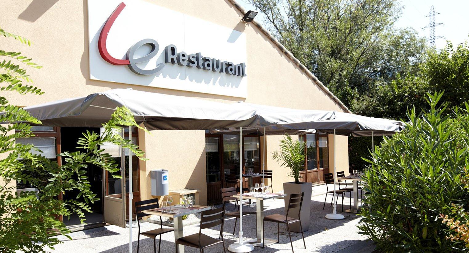Kyriad Direct Marseille Est La Valentine La Penne-sur-Huveaune Exteriör bild